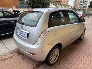 LANCIA Ypsilon usata, con Autoradio