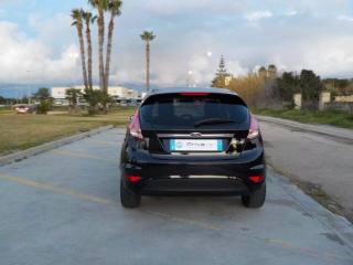 FORD Fiesta usata, con Autoradio