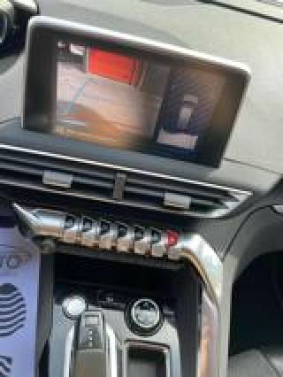 PEUGEOT 3008 usata, con Sistema di navigazione