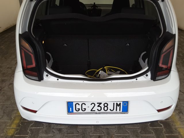 VOLKSWAGEN e-up! usata, con Servosterzo