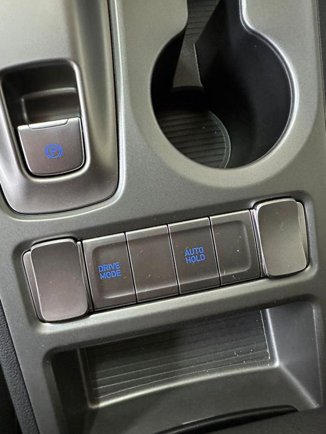 HYUNDAI Kona usata, con Controllo automatico clima