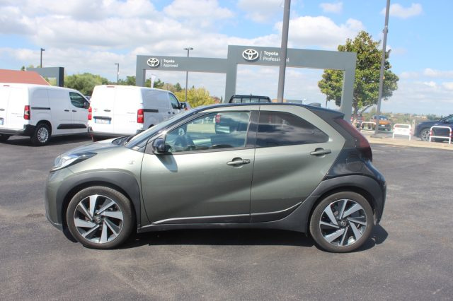 TOYOTA Aygo X usata, con Autoradio