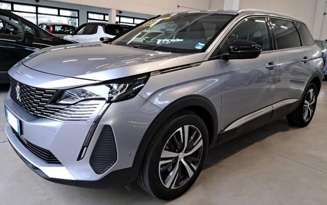PEUGEOT 5008 usata, con Airbag