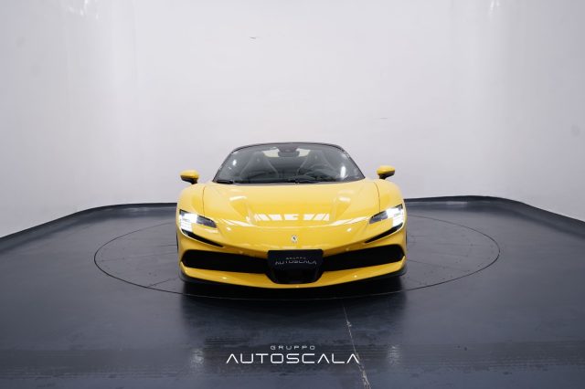 FERRARI SF90 usata 8