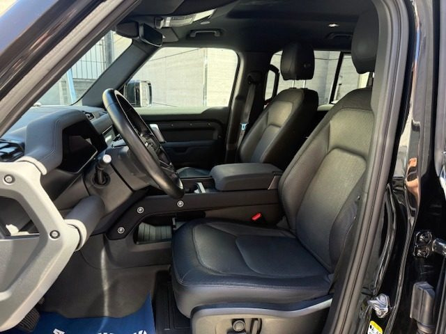 LAND ROVER Defender usata, con Fari Xenon