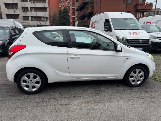 HYUNDAI i20 usata, con Antifurto