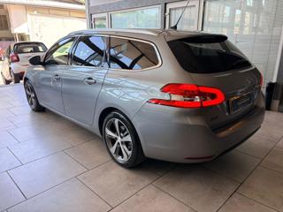 PEUGEOT 308 usata, con Autoradio