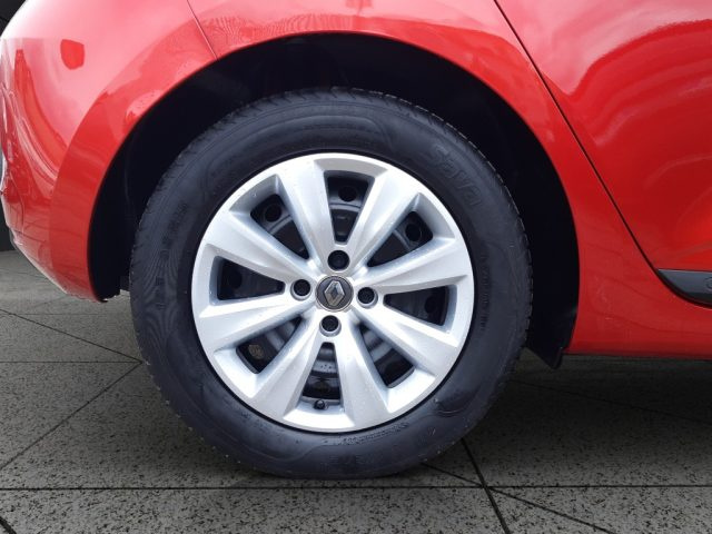 RENAULT Clio usata, con Controllo elettronico della corsia