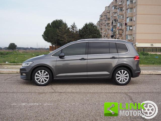 VOLKSWAGEN Touran usata, con ESP