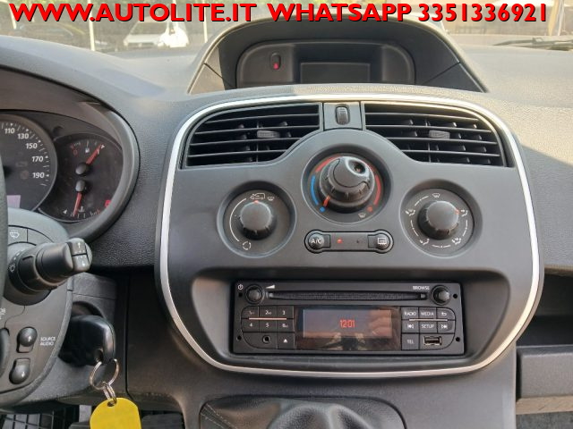RENAULT Kangoo usata, con Autoradio digitale
