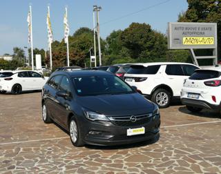 OPEL Astra usata, con Autoradio