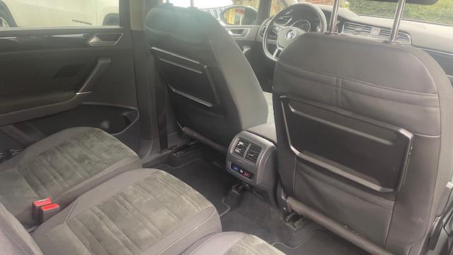 VOLKSWAGEN Touran usata, con Controllo automatico clima