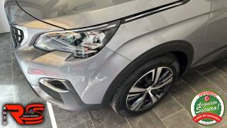 PEUGEOT 3008 usata, con Volante in pelle