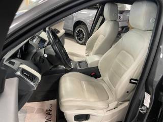 JAGUAR E-Pace usata, con Volante in pelle
