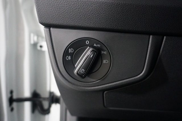 VOLKSWAGEN Taigo usata 22