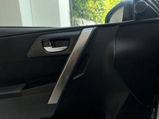 TOYOTA Auris usata 26