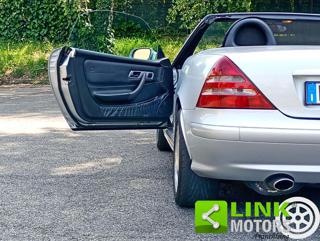 MERCEDES-BENZ SLK 200 usata, con Volante in pelle