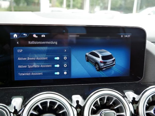 MERCEDES-BENZ GLA 200 usata, con Filtro antiparticolato