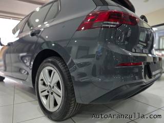 VOLKSWAGEN Golf usata, con Autoradio digitale