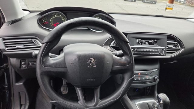 PEUGEOT 308 usata, con Servosterzo