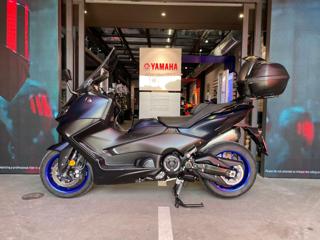 YAMAHA T-Max 560 usata 3