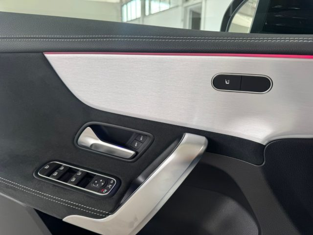 MERCEDES-BENZ A 180 usata, con Controllo elettronico della corsia