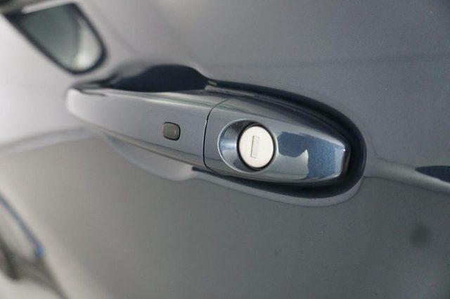 JEEP Compass usata, con Luci diurne LED
