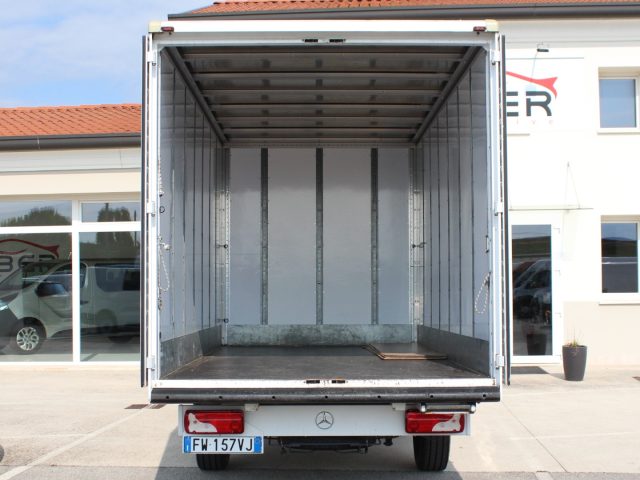 MERCEDES-BENZ Sprinter usata, con Autoradio