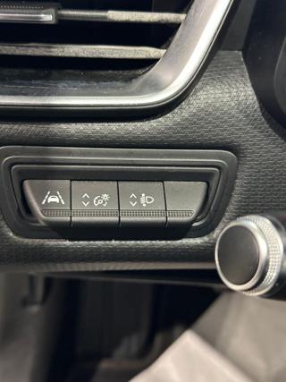 RENAULT Clio usata, con Park Distance Control