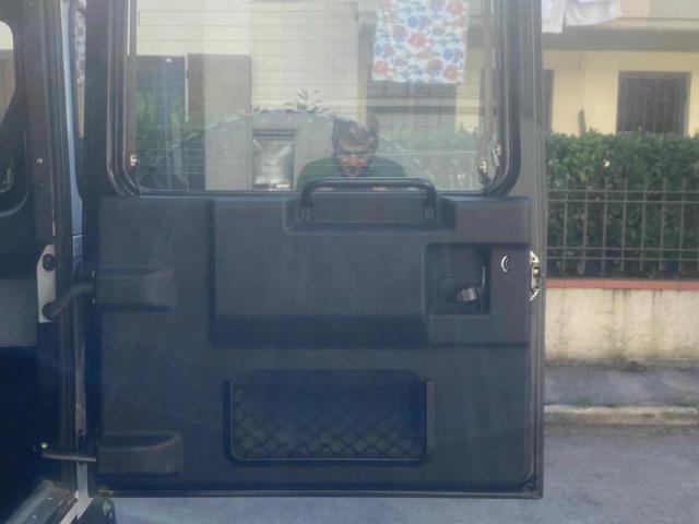 LAND ROVER Defender usata 11