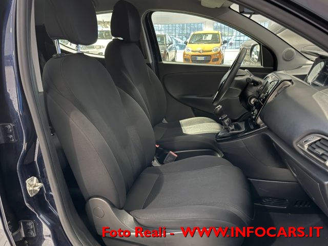 LANCIA Ypsilon usata, con Controllo trazione