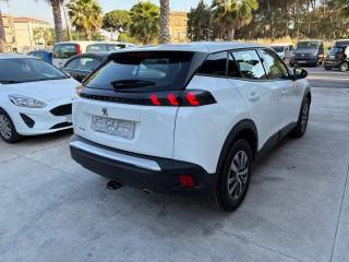 PEUGEOT 2008 usata, con Autoradio