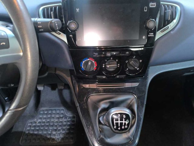 LANCIA Ypsilon usata 19