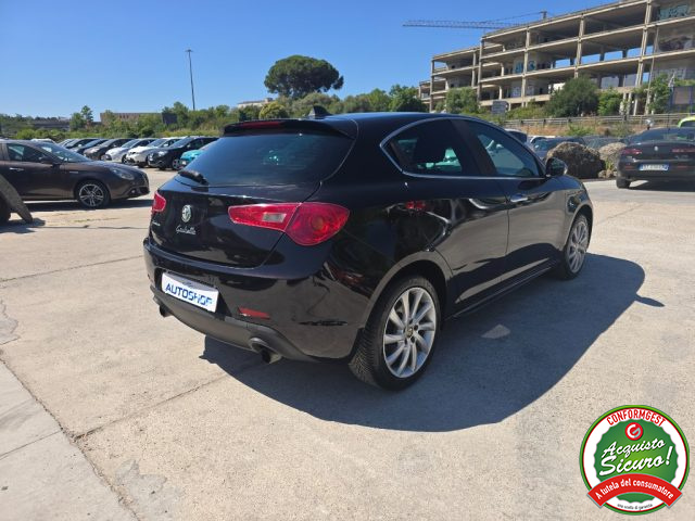 ALFA ROMEO Giulietta usata, con Autoradio