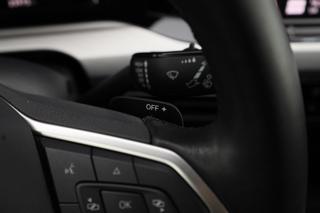 VOLKSWAGEN Golf Variant usata, con Volante in pelle