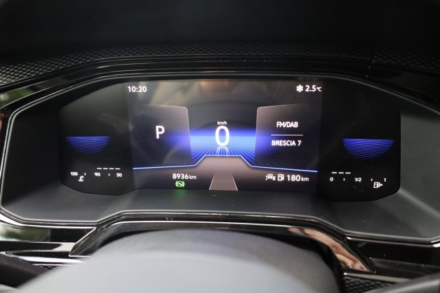 VOLKSWAGEN Taigo usata 42