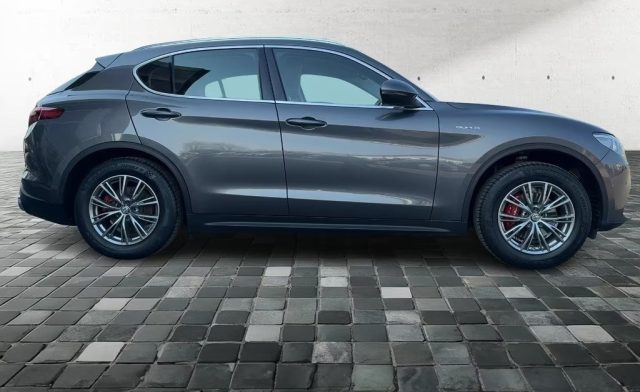 ALFA ROMEO Stelvio usata, con Airbag