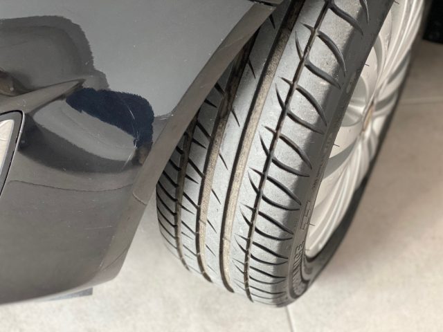 OPEL Corsa usata, con Vetri oscurati