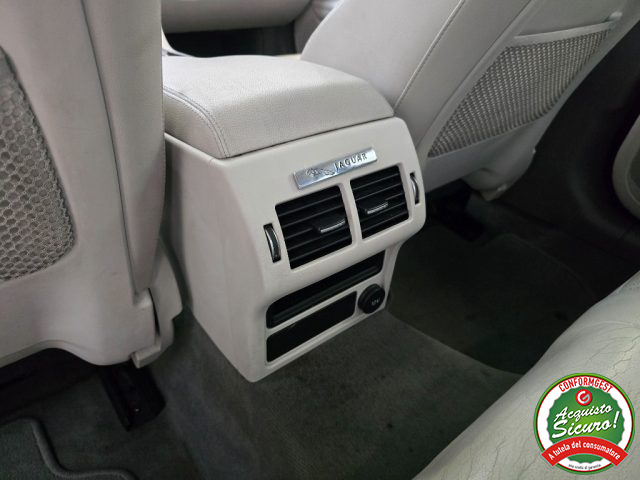 JAGUAR XF usata, con Cruise Control