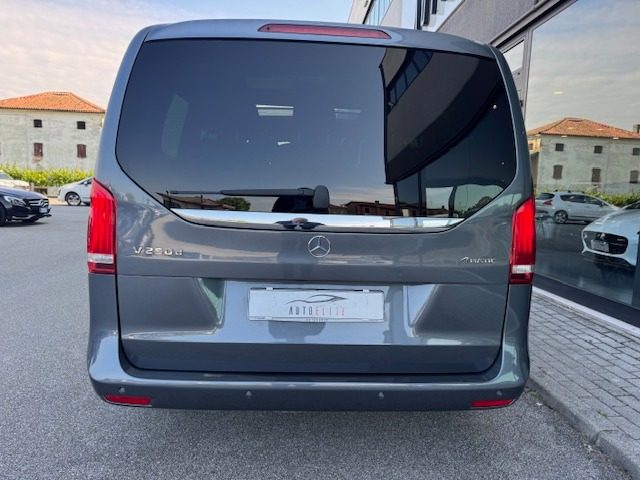 MERCEDES-BENZ V 250 usata, con Lettore CD