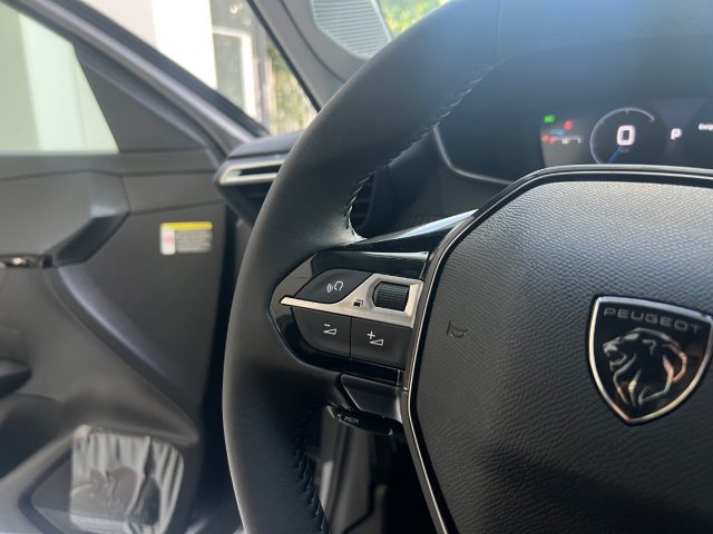 PEUGEOT 208 usata, con Controllo automatico clima