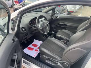 OPEL Corsa usata, con Lettore CD