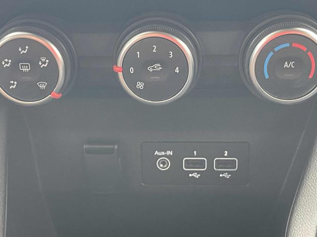 RENAULT Clio usata, con Specchietti laterali elettrici