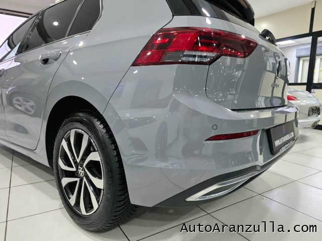 VOLKSWAGEN Golf usata, con Fari LED