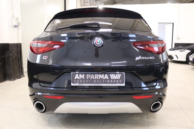 ALFA ROMEO Stelvio usata, con Alzacristalli elettrici