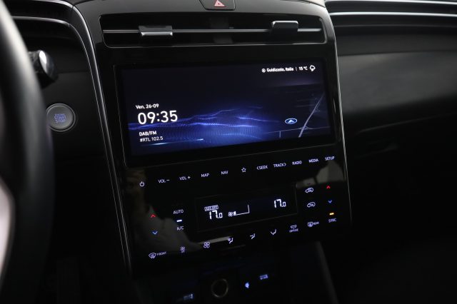 HYUNDAI Tucson usata 10