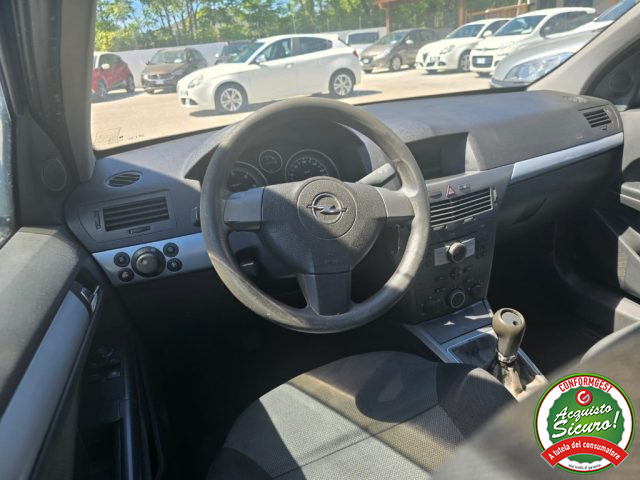 OPEL Astra usata, con Climatizzatore