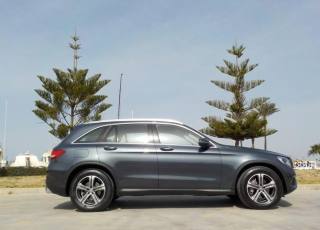 MERCEDES-BENZ GLC 220 usata, con Volante in pelle