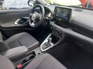 TOYOTA Yaris usata, con Specchietti laterali elettrici