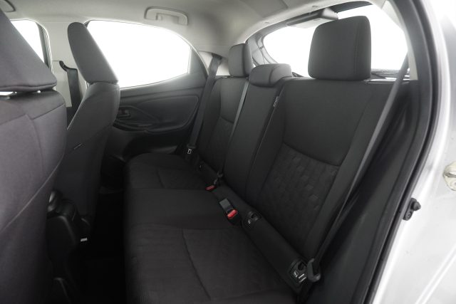 TOYOTA Yaris usata 3